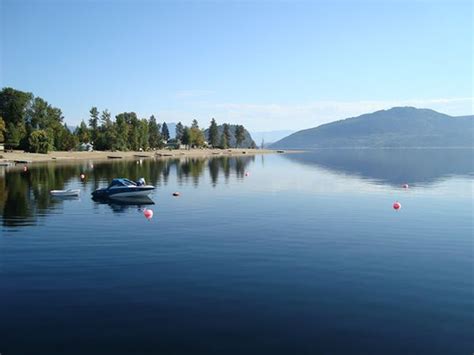 Scotch Creek Cottages Resort/Shuswap Vacation Rentals | Travel British Columbia