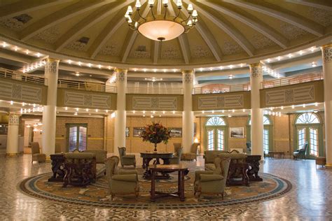 West Baden Springs Hotel: Touring Historical Opulence - Midwest Wanderer