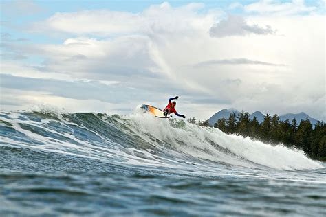 Tofino Surfing Pros | Best Tofino Photos - GoTofino.Com