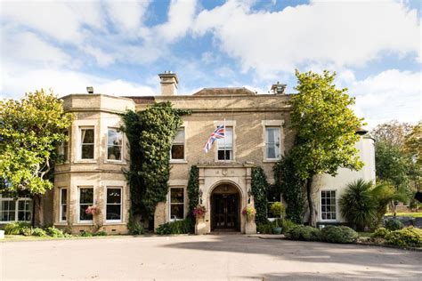 Wedding Venue in Clapham, Woodland Manor Hotel | UKbride