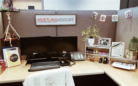 Tips To Decorating Your Cubicle - Researchave