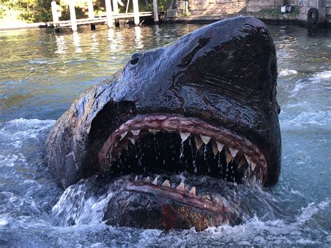 Jaws Ride Photo Tour at Universal Studios Japan — The Gaijin Ghost