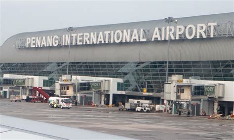 Penang International Airport Arrivals : Arriving By Plane At The Penang International Airport ...