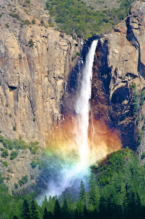 Bridal Veil Falls - [OC] [2611x3942] : EarthPorn