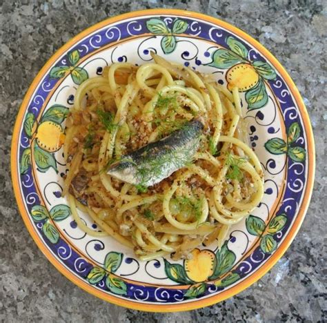 Pasta con le sarde alla siciliana o Pasta chi sardi, la #ricetta ...