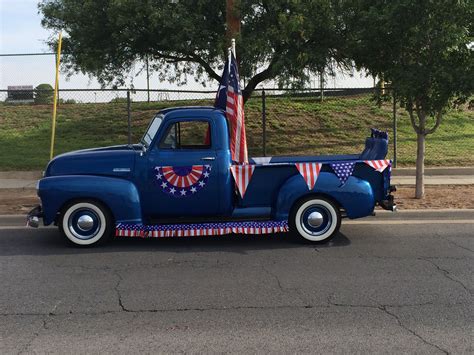 Decorating A Pickup Truck For Parade | Shelly Lighting