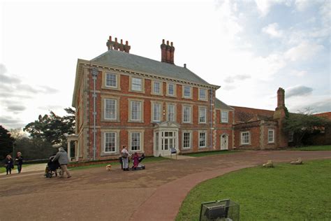 Forty Hall, Enfield © Christine Matthews cc-by-sa/2.0 :: Geograph Britain and Ireland