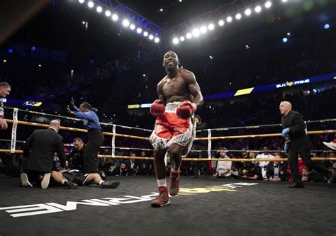 Terence Crawford knocks out David Avanesyan to retain WBO welterweight ...