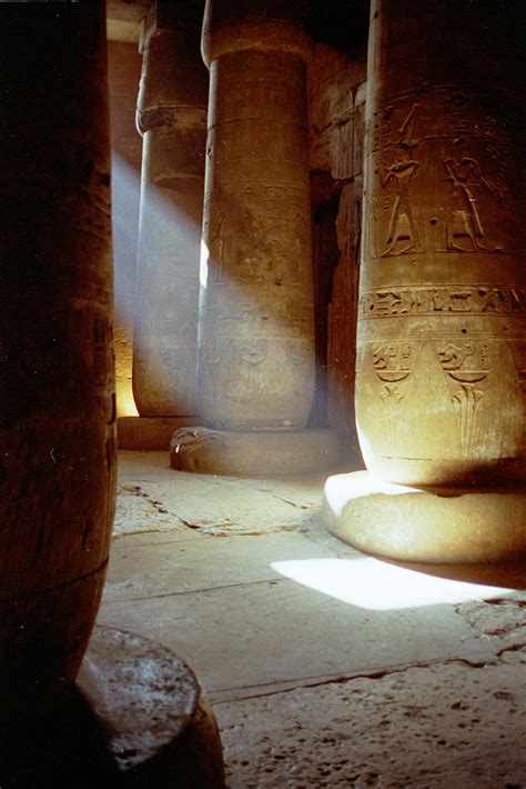 Free Stock Photo 1948 Egypt Abydos Temple of Seti 02 | freeimageslive