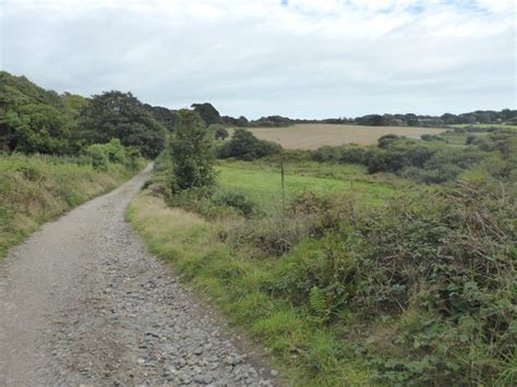 Looking east along the byway © David Medcalf cc-by-sa/2.0 :: Geograph Britain and Ireland
