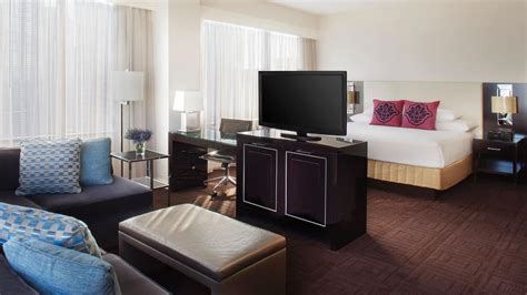 New Orleans Hotel Rooms & Suites | Hyatt Regency New Orleans