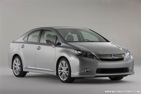 Lexus hoping to hit 25,000 in first-year HS 250h hybrid sales