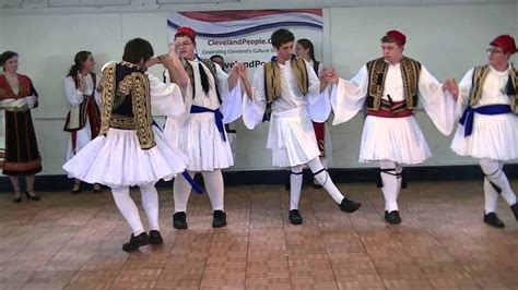 Traditional Greek Man's Dance by Kyklonas Hellenic Dancers - YouTube