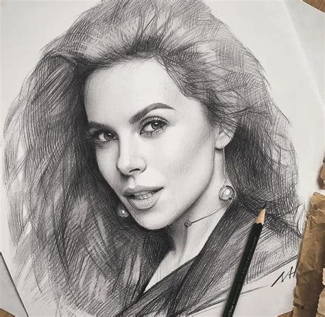 Celebrity Pencil Graphite Drawings | Desenho de rosto, Rosto, Desenho realista