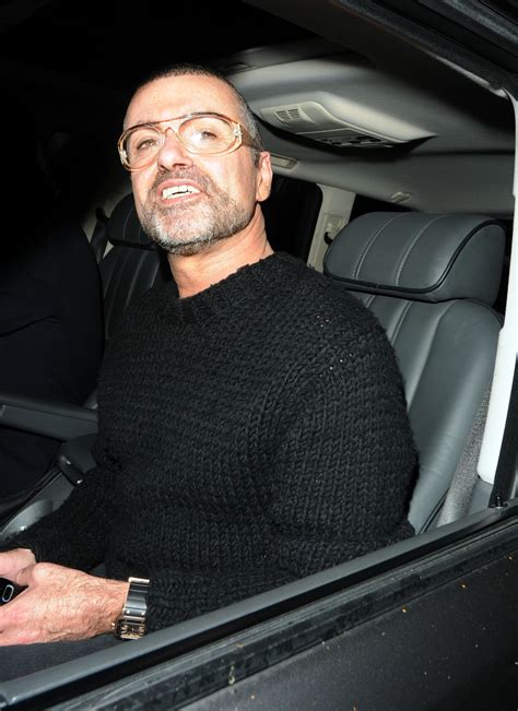 Lepaparazzi - Celebrity News and Gossip Blog: George Michael Enjoys His ...