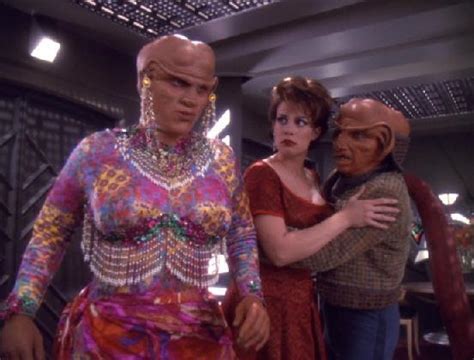 Doux Reviews: Star Trek Deep Space Nine: Profit and Lace