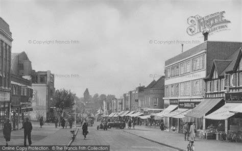 Worcester Park, Central Road c1950 | Worcester park, Visiting england, Surrey england