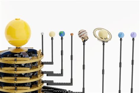 This mechanical LEGO Solar System actually tracks planetary orbits with 99.8% accuracy - Yanko ...