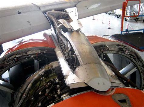 Incident: Easyjet A320 at Milan on Aug 12th 2013, engine doors torn off