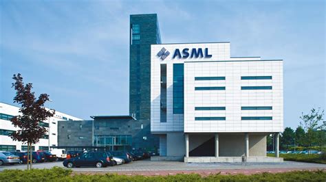 EUV需求巨大！ASML最新财报显示今年将出货30台