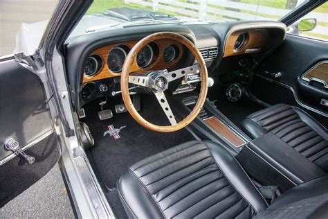 1970 FORD MUSTANG MACH 1 CUSTOM FASTBACK - Interior - 190389