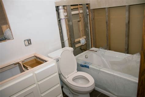 Things to Consider Before Doing a DIY Bathroom Remodel | TruHome Inc.