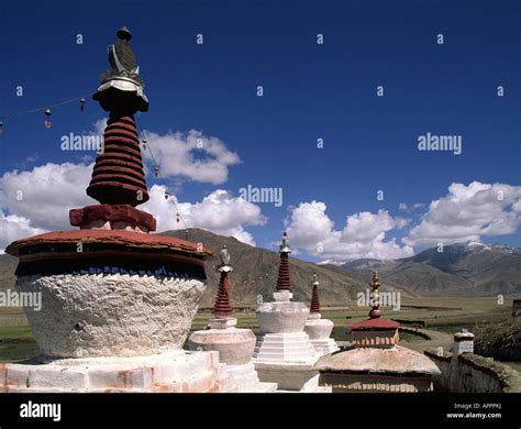 STUPAS outside Demoness Subduing KASTEL TEMPLE built by Songtsen Gampo CENTRAL TIBET Stock Photo ...