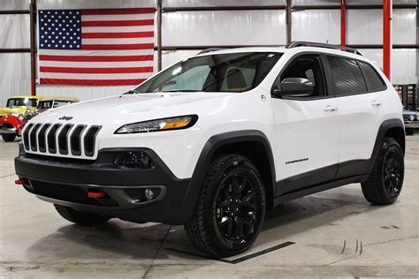 2014 Jeep Cherokee | GR Auto Gallery