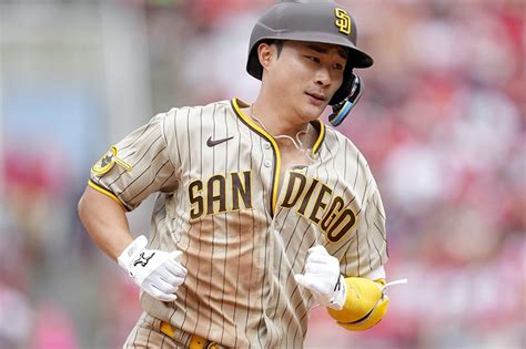 Ha-seong Kim Hits Double-Digit Home Run for Second Year in MLB: Achievements, Stats, and Record ...