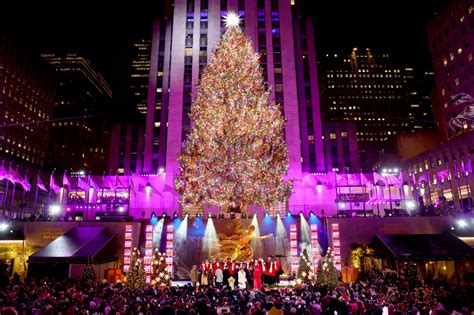 Navidad 2023: Así fue el tradicional encendido del árbol de navidad del Rockefeller Center ...