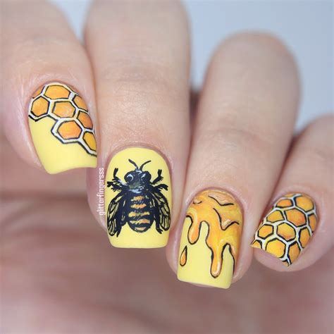 Bee And Honey Nail Design | Bee nails, Nail art, Beauty nails