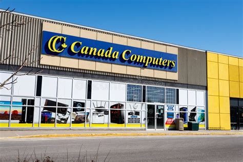 Canada Computers Store in Ottawa Editorial Photo - Image of store ...