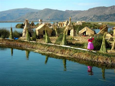 floating islands Peru. - Pixdaus Lake Titicaca Peru, Machu Picchu Peru, Inca Trails, In ...