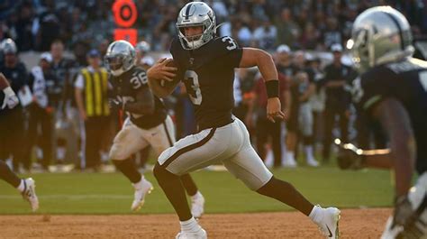 Raiders' Nathan Peterman Makes Epic 50-Yard Run [WATCH]