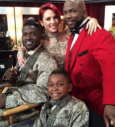 Antonio Brown, Sharna Burgess, Antonio Brown Jr, and Wanya Morris | Dancing with the stars ...