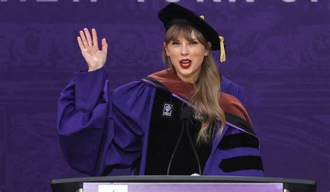 Taylor Swift NYU Commencement Speech Urgues Gratitude | National Review