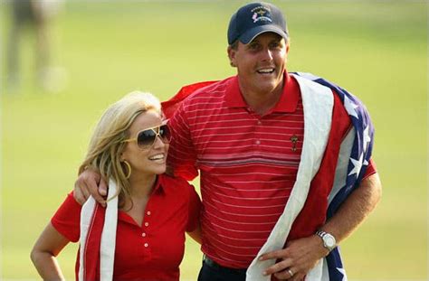 Phil Mickelson Halts Play to Be With Ailing Wife - The New York Times