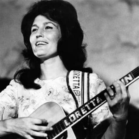 Country Music Legend Loretta Lynn Dead at 90