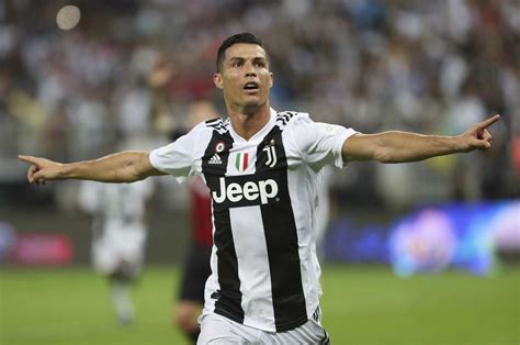 Supercoppa, Cristiano Ronaldo vince il primo trofeo con la Juventus ...