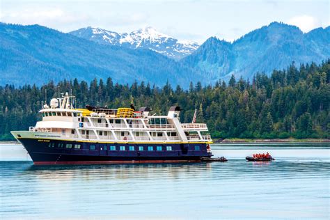 National Geographic Sea Bird - Exploring Alaska's Coastal Wilderness ...