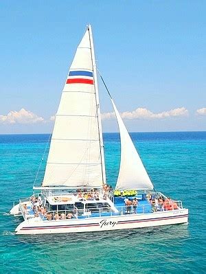 Catamaran for rent at Cozumel group charter reef snorkel and ...