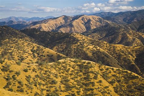 TEHACHAPI MOUNTAINS | Tehachapi mountains in early autumn in… | Flickr