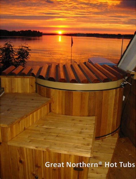 Western Red Cedar & Redwood Hot tubs and Roll-Up® Spa Covers | Cedar ...