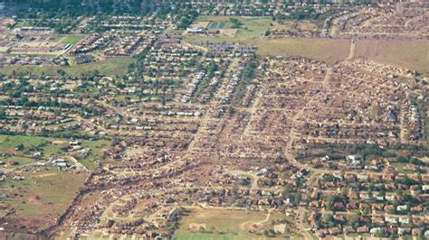 Moore, Oklahoma Tornado Photos, May 1999