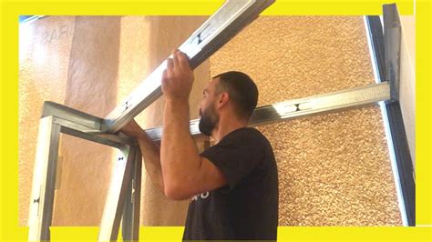 🔥 How to Install METAL STUD Framing 💪 For a STRONG Plateau Drywall - YouTube