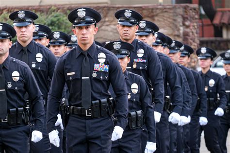 LAPD is short about 300 officers but the chief hopes to fill the gap – Daily News