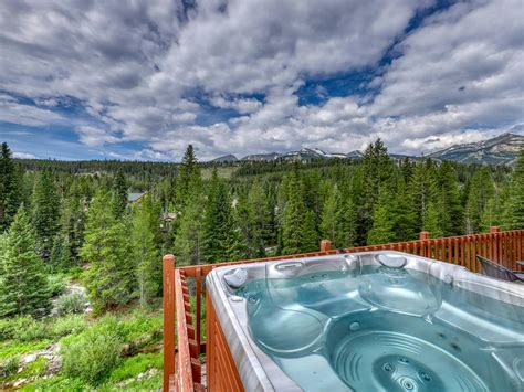 Vacation Rentals with Hot Tubs | Cabins, Condos & Vacation Homes | Vacasa