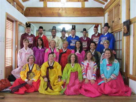 Sarah in Korea & Cambodia (Sarah Altier) : Traditional Korean Family Life