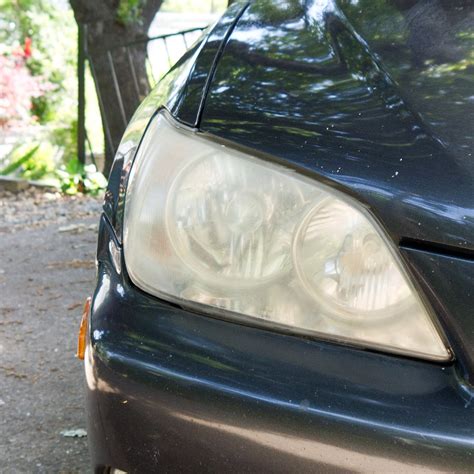 Clean Headlights With Toothpaste | PS Smart Living