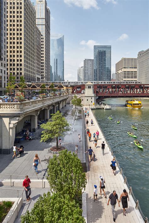 Chicago Riverwalk – Sasaki